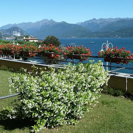 La Luna Nel Porto 3* ストレーザ