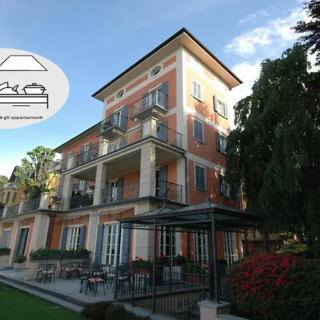 La Luna Nel Porto 3* ストレーザ