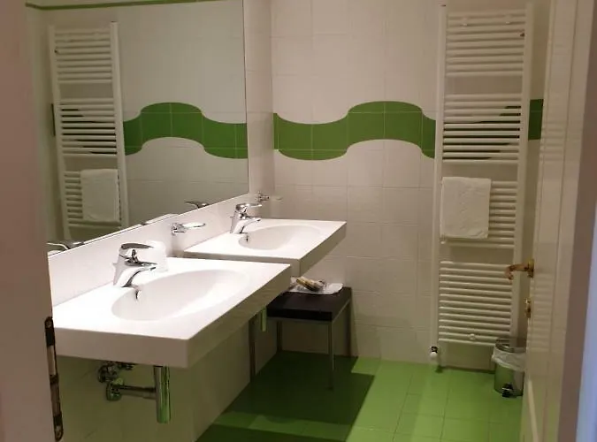 Szálloda La Luna Nel Porto Stresa